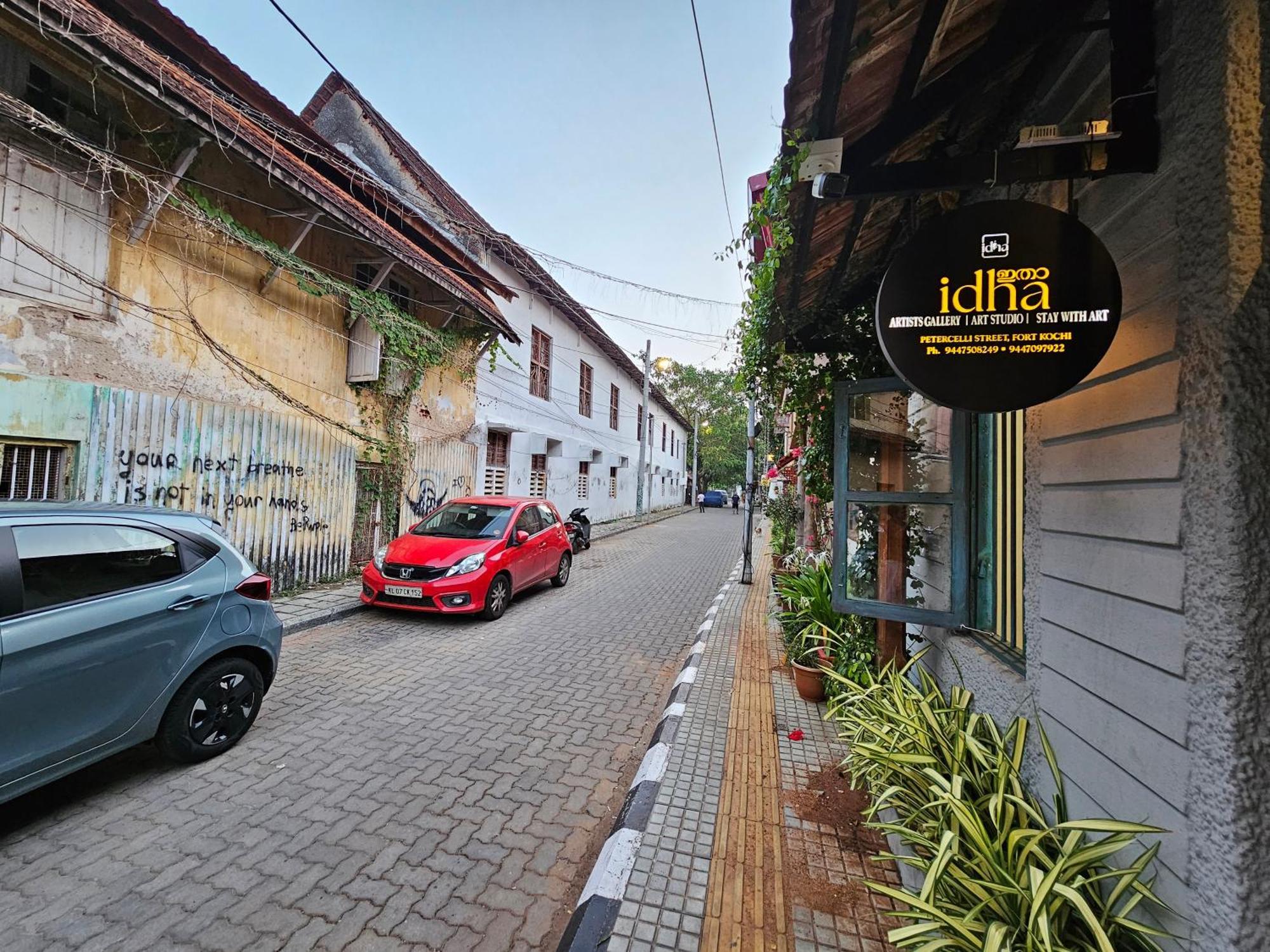 Idha Artists' Gallery - Stay With Art Kochi Exterior photo