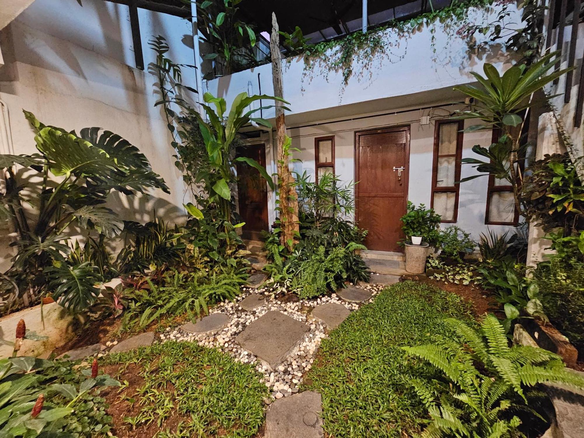 Idha Artists' Gallery - Stay With Art Kochi Exterior photo