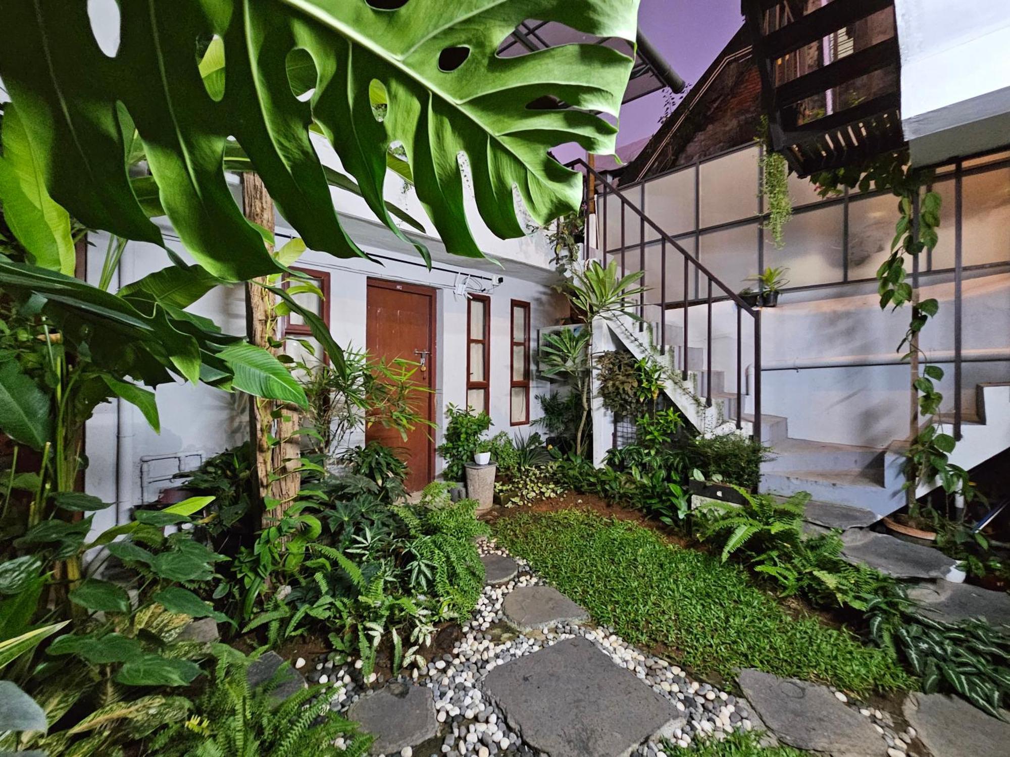 Idha Artists' Gallery - Stay With Art Kochi Exterior photo