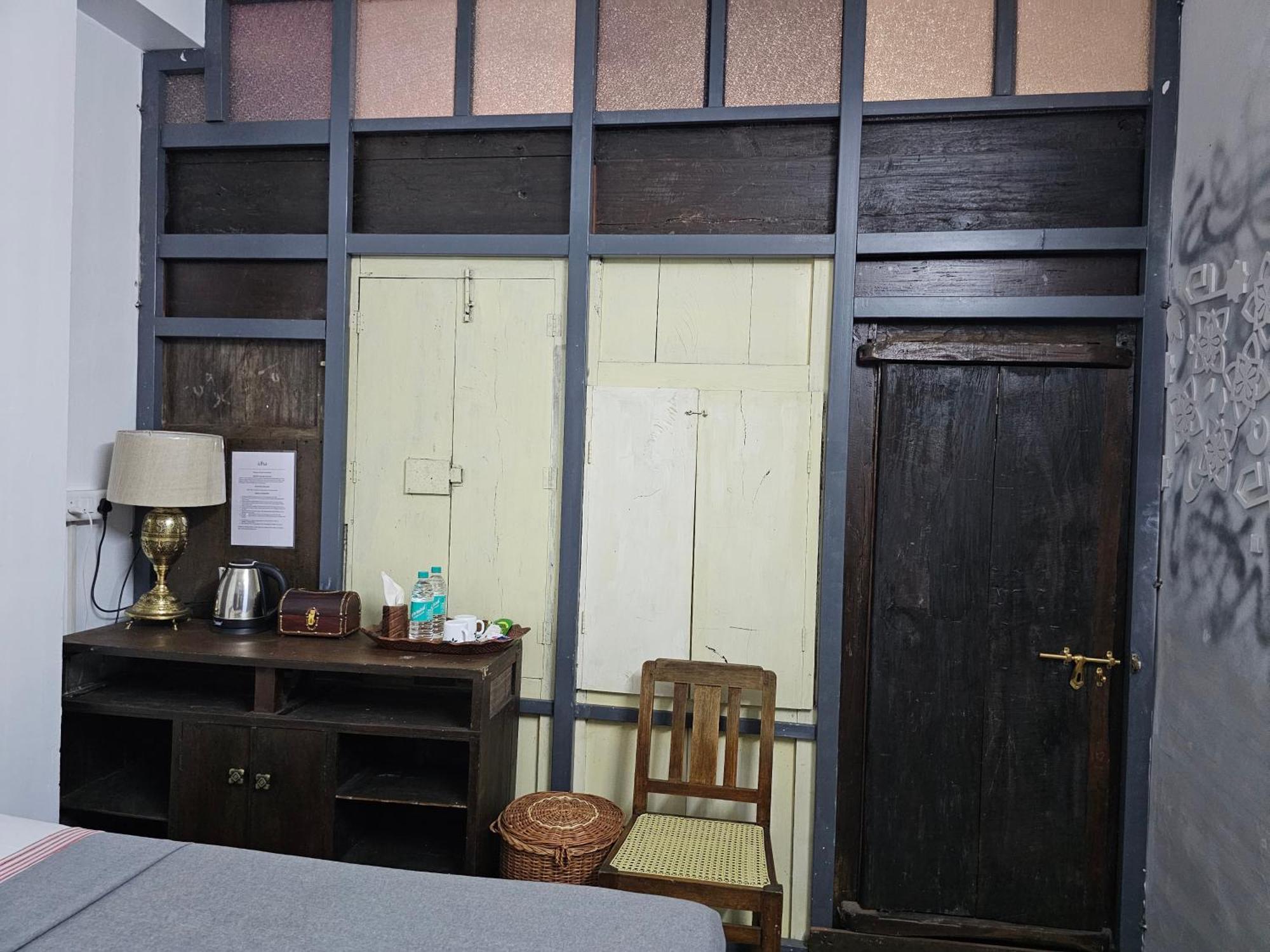 Idha Artists' Gallery - Stay With Art Kochi Exterior photo