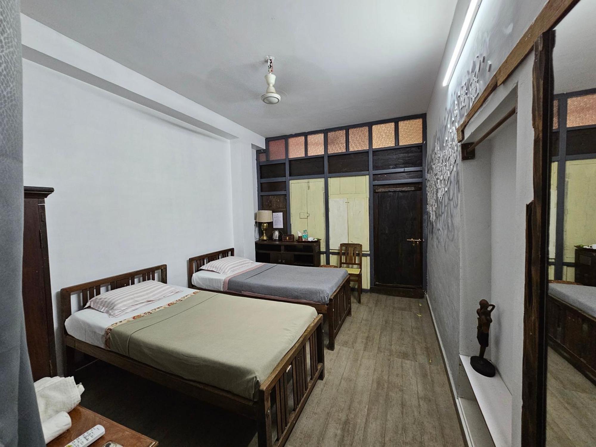 Idha Artists' Gallery - Stay With Art Kochi Exterior photo