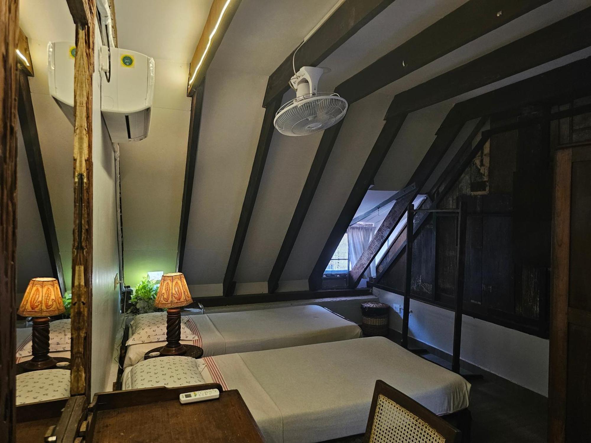 Idha Artists' Gallery - Stay With Art Kochi Exterior photo